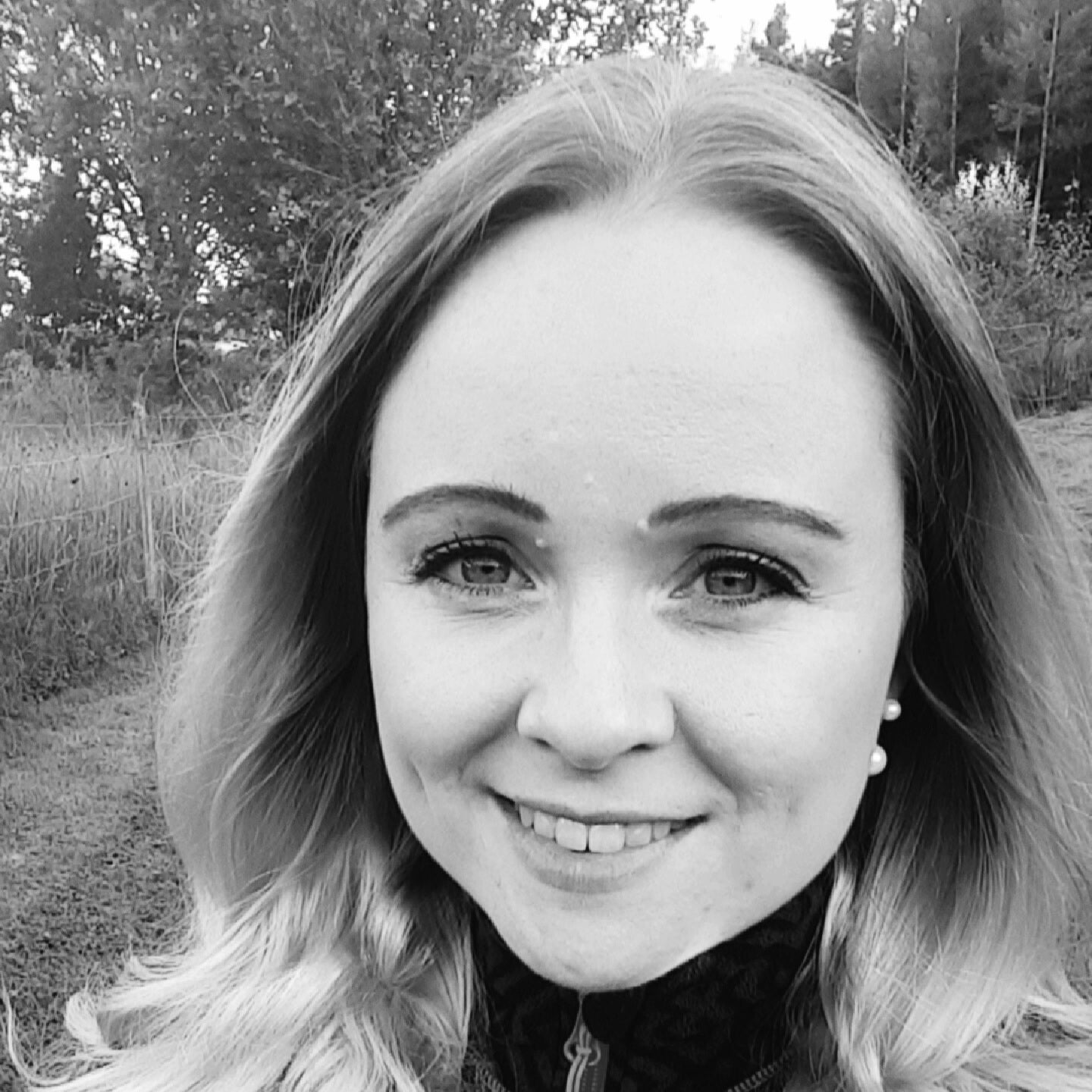 Welcome Liz | New Design Team Member - Picket Fence Studios