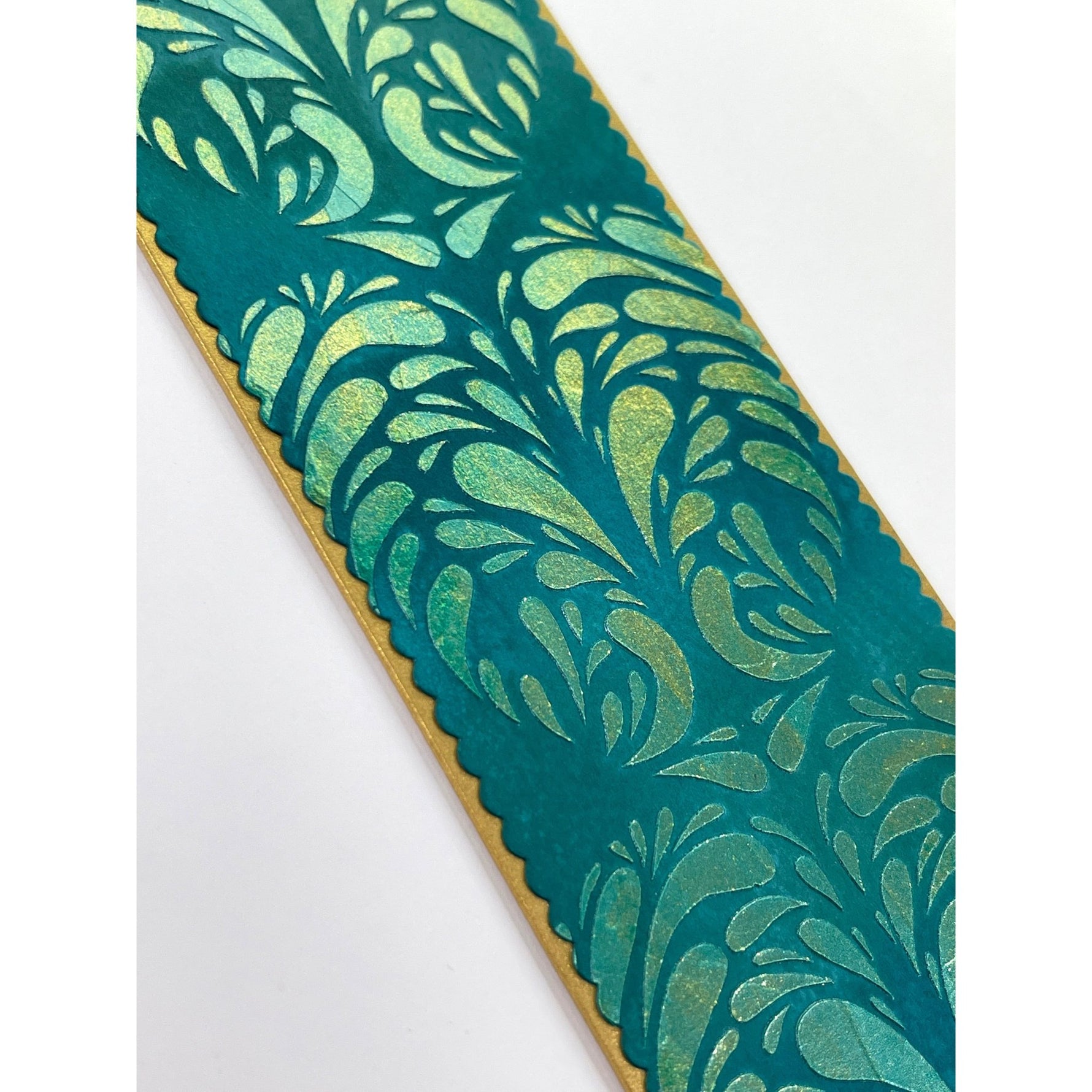 Slim Line Reverse Swirly Heart Stencil - Picket Fence Studios